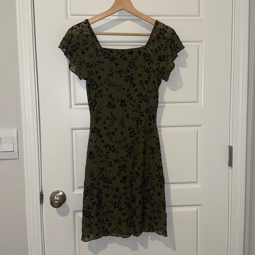 LOWEST PRICE! olive green floral dress TikTok shop size small